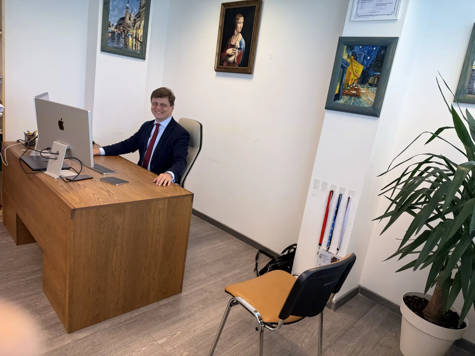 Vadym Rekel at his workstation in the office at ul. Kielecka 2/53 in Kraków